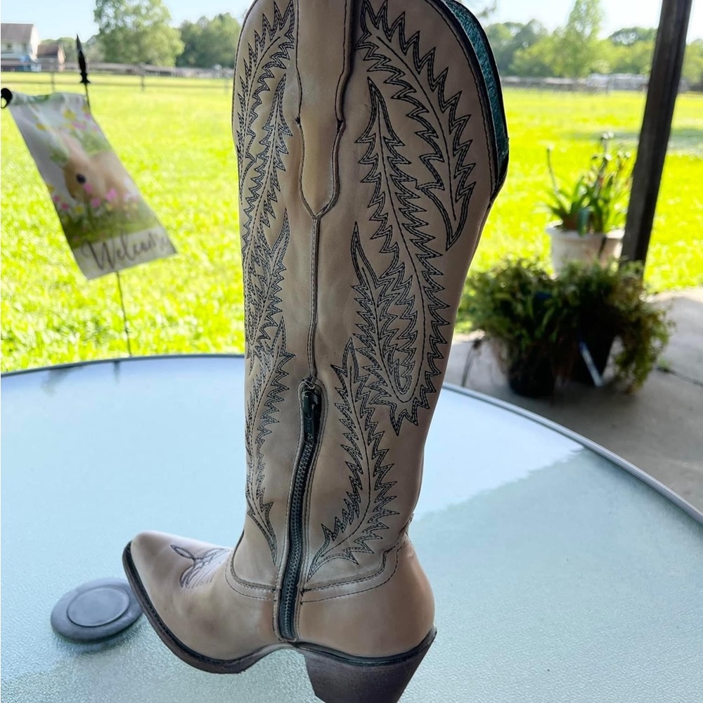 Corral Boots - Picture 5 of 6